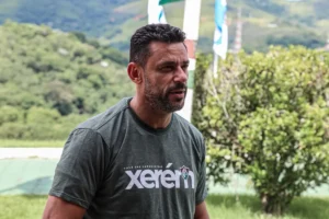 Fred está de volta: ídolo assume comando do sub-20 do Fluminense em nova missão