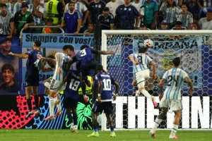 Argentina vence Cabo Verde na prorrogação e garante vaga nas oitavas da Copa; veja os gols