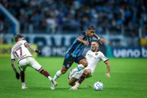 Bolívar vence o Grêmio, elimina o Tricolor e marca duelo com o São Paulo nas oitavas; veja o gol