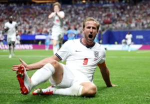 Kane marca duas vezes, Inglaterra reage contra RD Congo e garante vaga nas oitavas; veja os gols