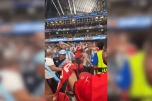 Vídeo mostra confusão entre torcedores de Argentina e Egito durante jogo da Copa do Mundo