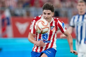 Barcelona entra na mira da Fifa após denúncia do Atlético por negociação com Julián Álvarez