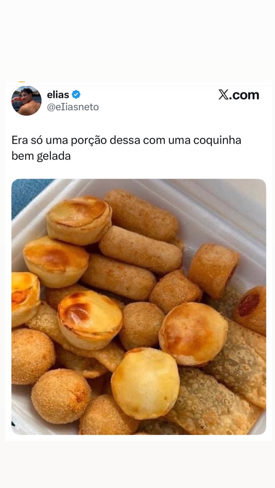Quando a simplicidade vira desejo: só uma porção e uma coquinha gelada