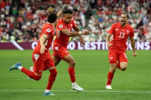 Suíça derrota a Argélia, avança às oitavas e mantém sequência na Copa do Mundo; veja os gols