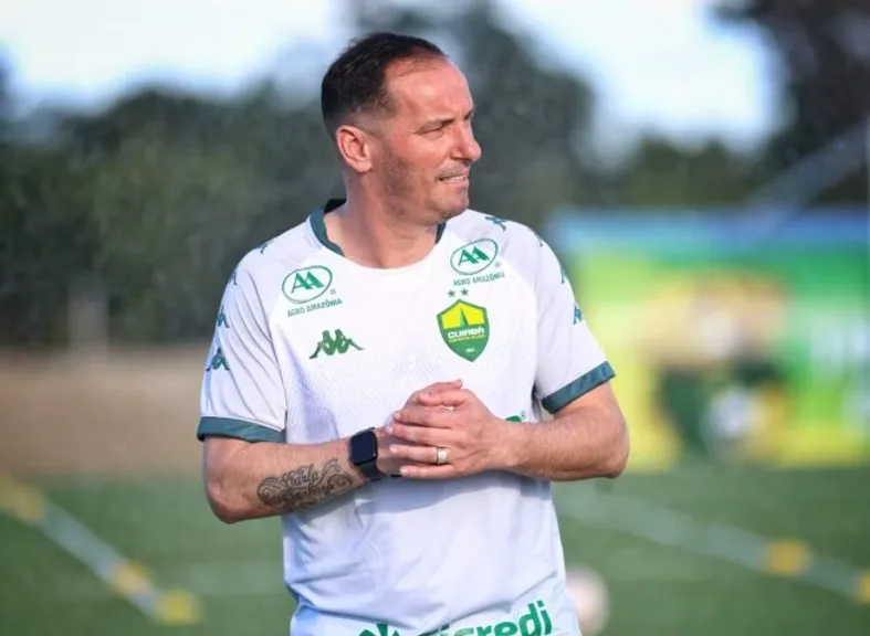Dívida milionária com ex-técnico faz Cuiabá sofrer transfer ban da Fifa