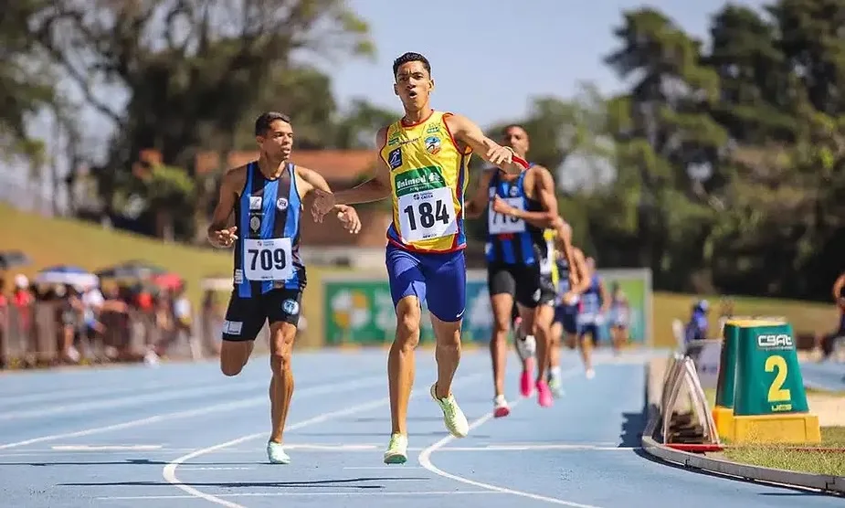 Jânio Varjão conquista dois títulos nacionais e leva Mato Grosso ao Mundial de atletismo
