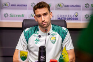 Alan Empereur cobra reação do Cuiabá e admite: “O importante agora é ganhar jogos”; veja vídeo