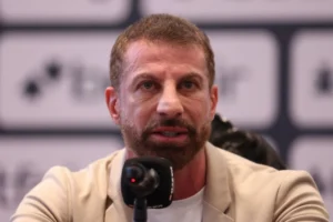 Pedrinho assume culpa por crise do Vasco, pede desculpas à torcida e dispara contra presidente do Flamengo