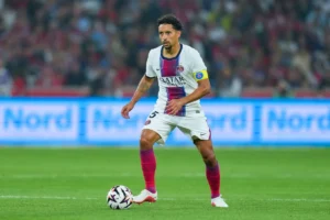 Marquinhos marca no fim diante de Ancelotti e evita primeira derrota do PSG no Francês; veja o gol