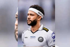 Operário-PR ironiza futuro de Memphis Depay e diz que atacante seria reserva de Boschilia