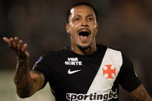 Vasco goleia Olimpia de virada no Paraguai e avança às quartas da Sul-Americana; veja os gols