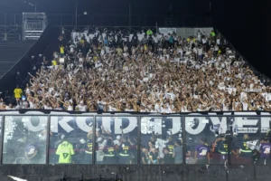 Torcida organizada acusa Santos de quebrar acordo antes de decisão pela Sul-Americana