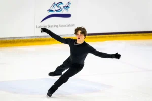 Patinador dinamarquês escolhe funk brasileiro para apresentação no gelo e viraliza; veja vídeo