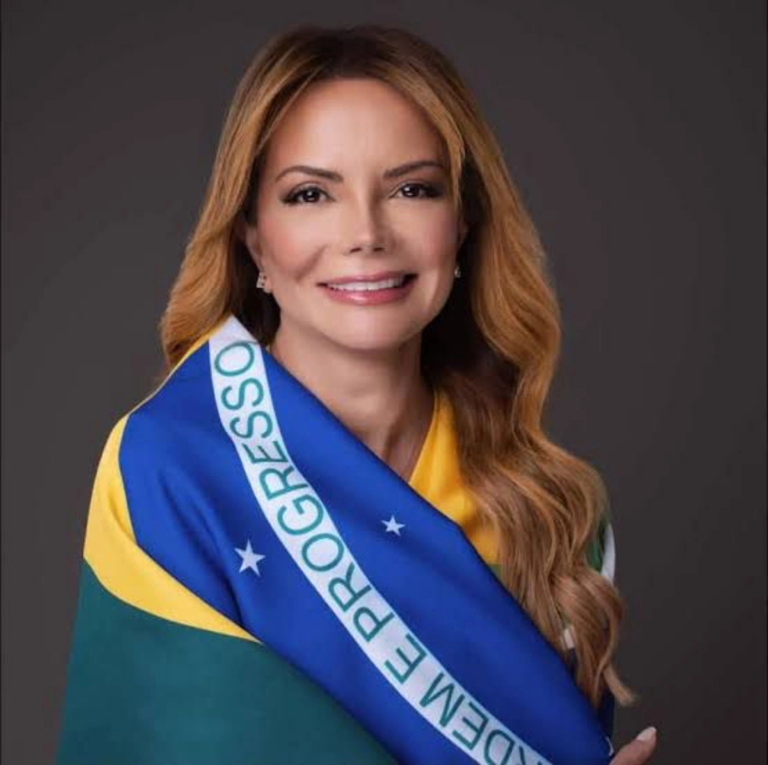 Virgínia Mendes aparece com 4% e empata tecnicamente na liderança para deputada federal em MT