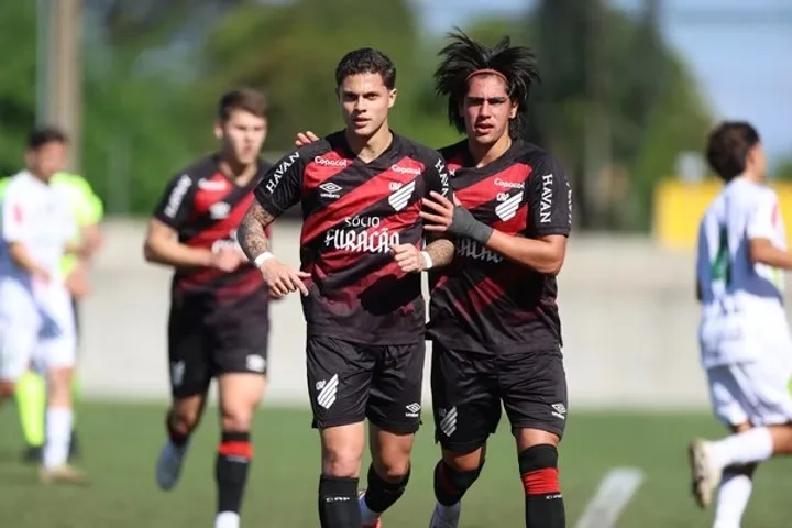 Luverdense sofre goleada para o Athletico-PR e cai na Copa do Brasil Sub-20