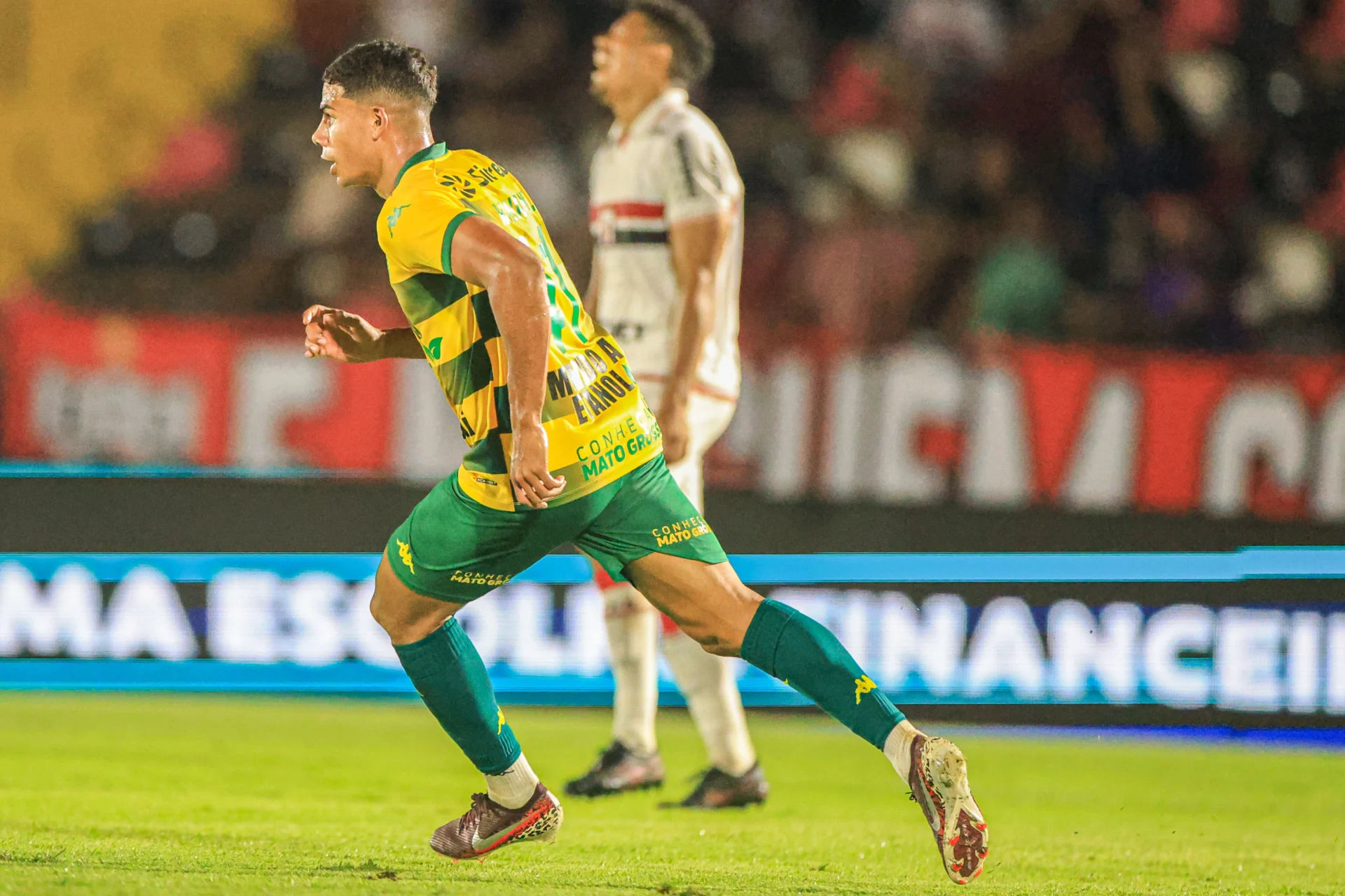 Cuiabá encara Criciúma fora de casa e pode encostar de vez no G6 da Série B