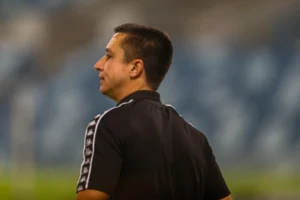 Eduardo Barros mira G6 com o Cuiabá e valoriza jovens após goleada sobre o Athletic; veja vídeo