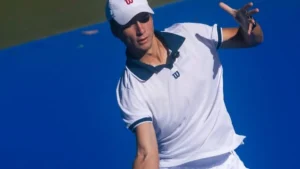 Leonardo Storck estreia com vitória dominante no Canadá e avança às oitavas do J300