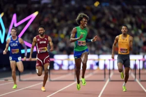 Alison dos Santos quebra recorde dos Jogos Sul-Americanos e avança à final dos 400m; veja vídeo