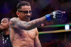 Carlos Prates revela acerto para enfrentar Makhachev pelo cinturão do UFC; veja vídeo