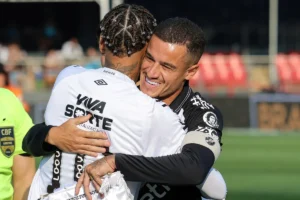 Neymar agita torcida do Santos com publicação ligada a Coutinho e aumenta rumores sobre acerto; veja vídeo