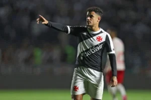 Coutinho revela bastidores da saída do Vasco e diz que chegou ao limite após pressão da torcida