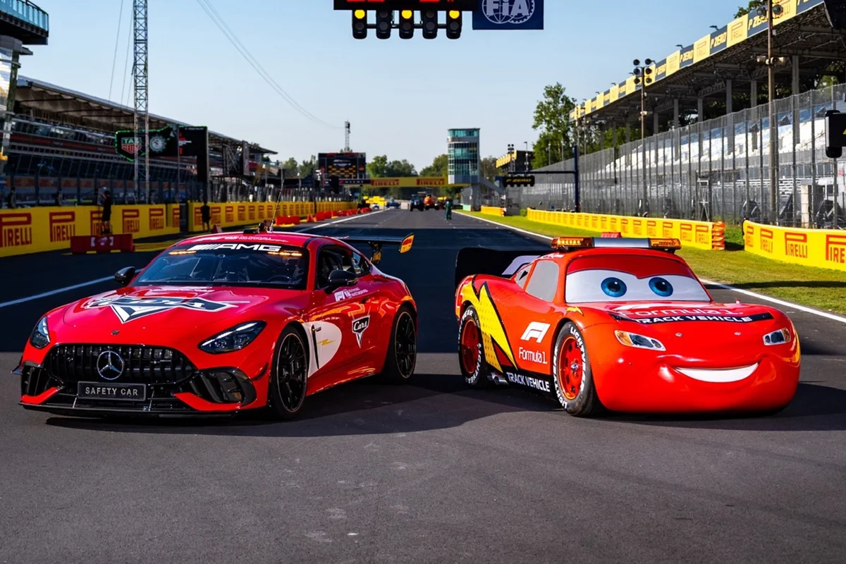 Relâmpago McQueen invade Monza e ganha espaço especial no GP da Itália de Fórmula 1