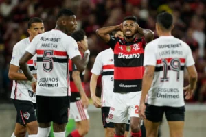 Fim das bets atinge 14 clubes da Série A e ameaça receitas milionárias do futebol brasileiro