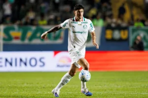 Emiliano Martínez ganha convocação para o Uruguai após corte de Valverde