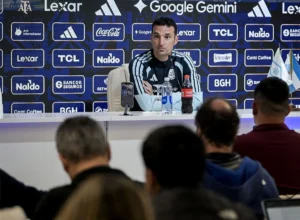 Lionel Scaloni sinaliza permanência e comenta nova fase da seleção argentina