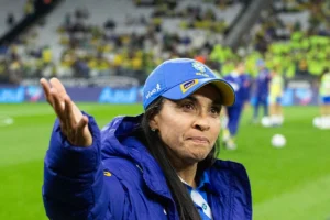 Fifa coloca Marta ao lado de camisas 10 históricos em exposição especial no museu digital