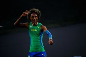 Alison dos Santos acelera nos 400m e quebra novamente recorde nos Jogos Sul-Americanos; veja vídeo