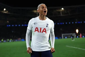 Richarlison aceita proposta de clube turco, mas Tottenham recusa oferta de até R$ 137 milhões