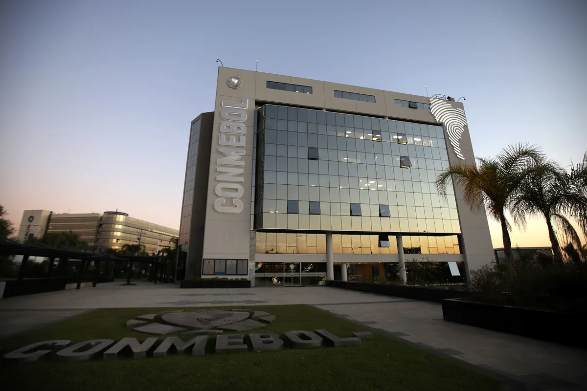 Conmebol reúne semifinalistas para definir operação de jogos e finais continentais