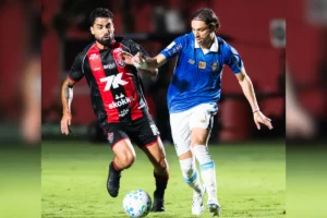 Vitória vence o Grêmio no Barradão e deixa rival a três pontos do Z-4; veja o gol