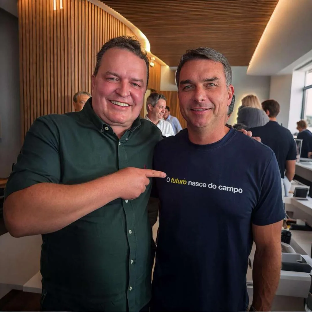 Max Russi reúne deputados de Mato Grosso em ato de apoio a Flávio Bolsonaro no segundo turno