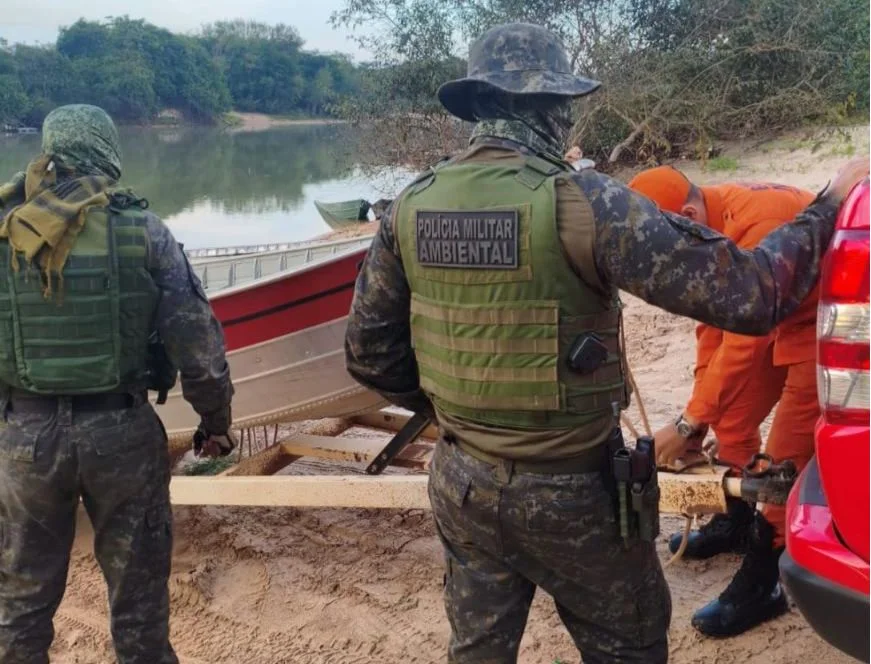 Polícias Civil e Militar deflagram operação contra garimpo ilegal e miram 28 balsas em Mato Grosso; veja vídeo