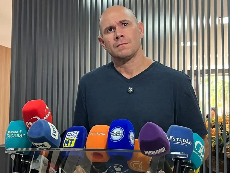 Abilio nega perseguição e ironiza ação contra comitê: ‘Estão impulsionando nossas manifestações’; veja vídeo