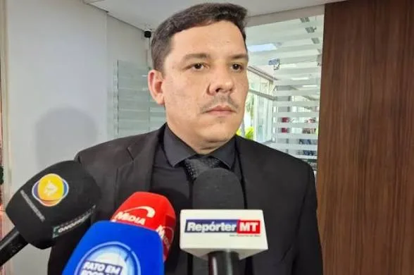 Alex Rodrigues confirma presença em churrasco de Wanderley Cerqueira, mas nega envolvimento em corrupção investigada pelo Gaeco; veja vídeo