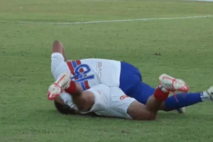 Jogadores trocam socos em campo e provocam confusão na Copa do Brasil Sub-20; veja vídeo