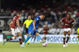 Remo arranca empate no fim contra o Grêmio e mantém rival na zona de rebaixamento